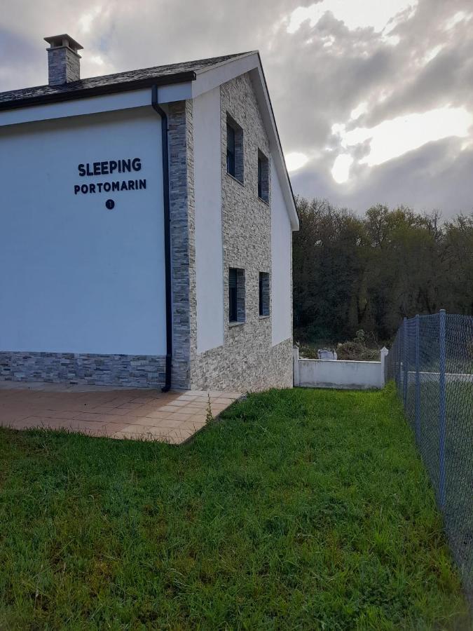 Отель Sleeping Portomarin 2 Экстерьер фото